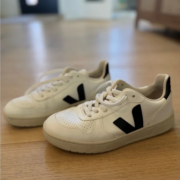 VEJA Campo Sneakers - Extra White/Black - Size 8 - Picture 5 of 8